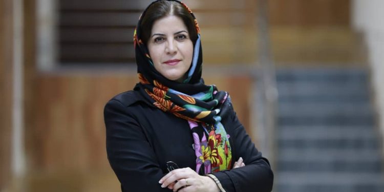 زهره زماني